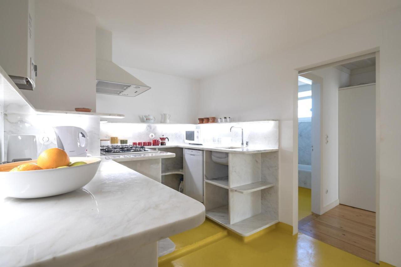 Alfama Casa Amarela Apartment Lisbon Exterior photo